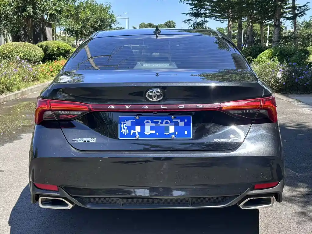 Toyota Avalon — миниатюра 9