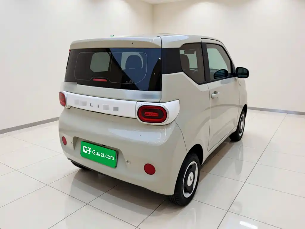 Wuling MINIEV — миниатюра 4