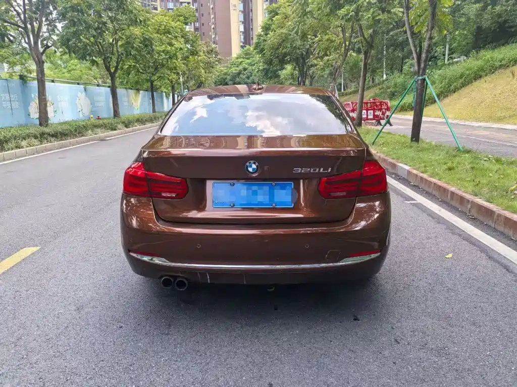 BMW 3 Series — миниатюра 9