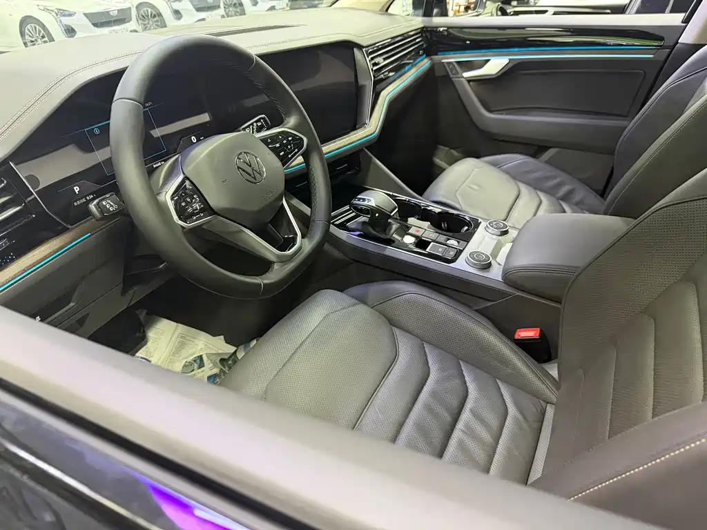 Volkswagen Touareg — миниатюра 2