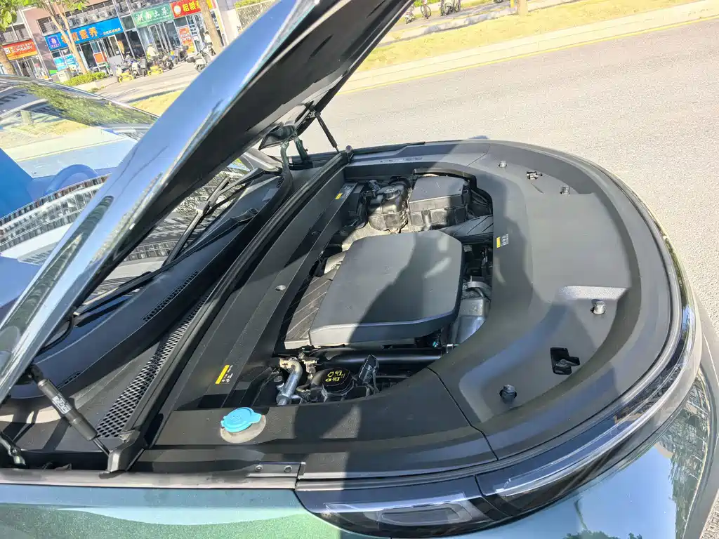 Li Auto Li L8 — миниатюра 21