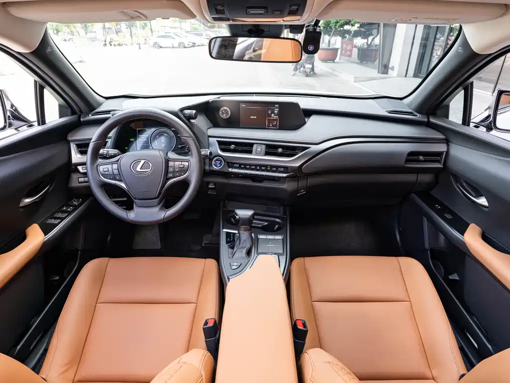 Lexus UX — миниатюра 13