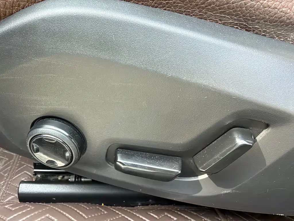 Volvo S90 — миниатюра 24