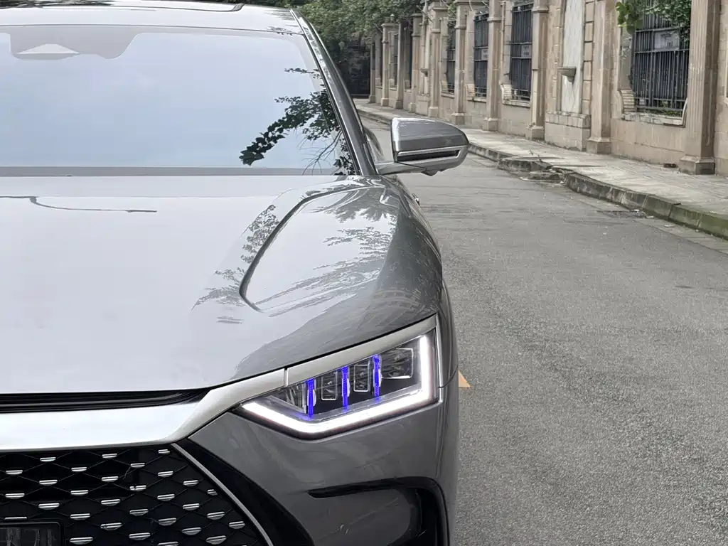 BYD Han — миниатюра 8