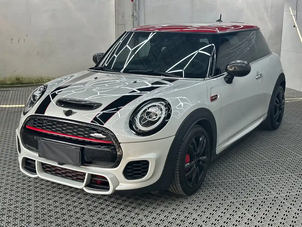 Mini JCW 2020 2.0T JOHN COOPER WORKS