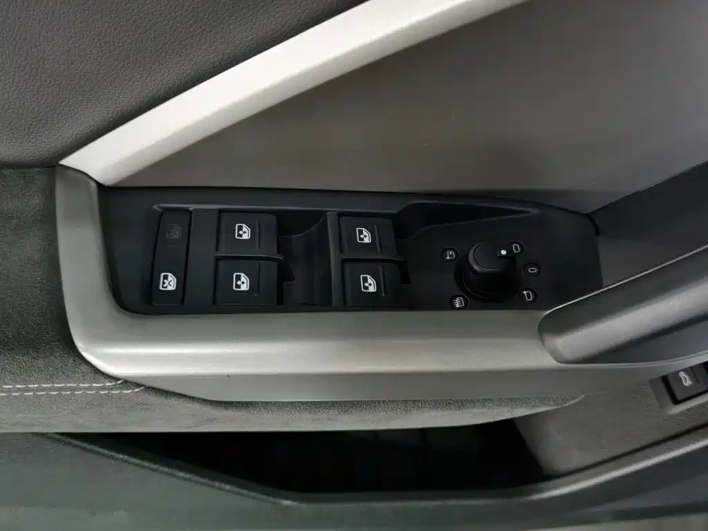 Audi Q3 — миниатюра 9