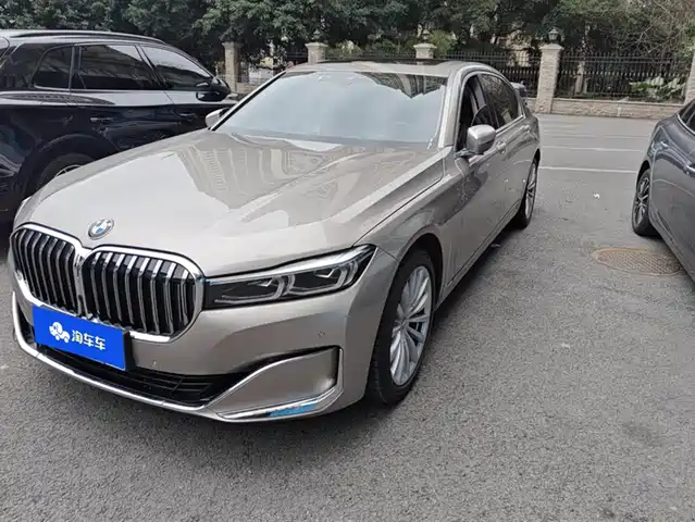 BMW 7 SERIES