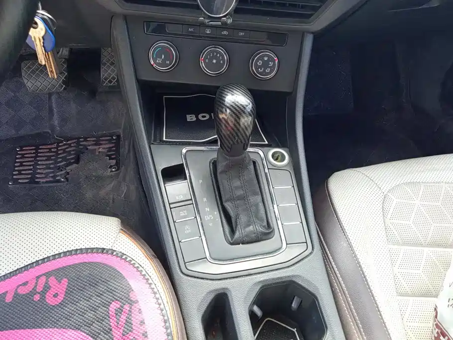 Volkswagen Bora — миниатюра 16