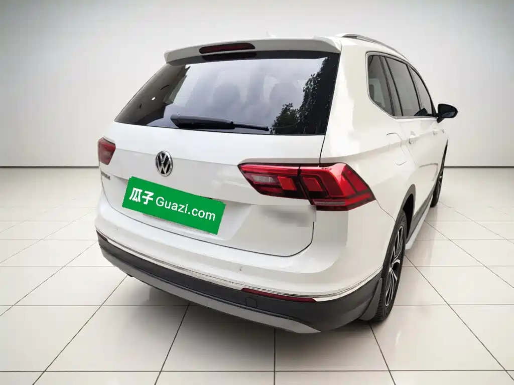 Volkswagen Tiguan L — миниатюра 4