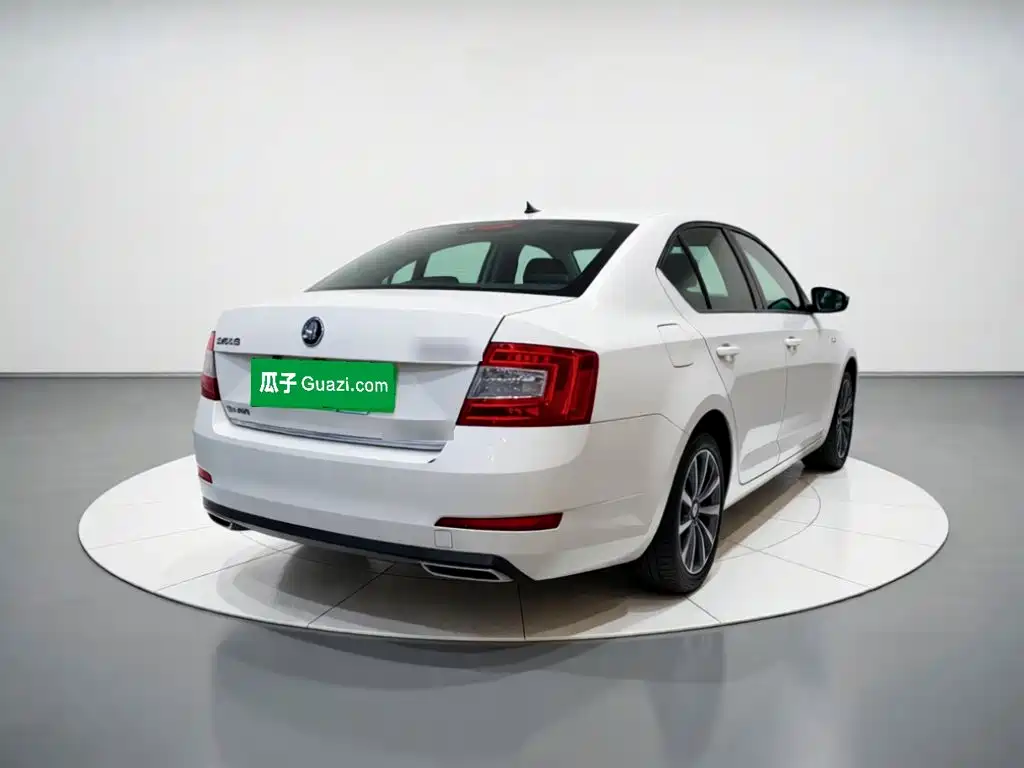 Skoda Octavia — миниатюра 4