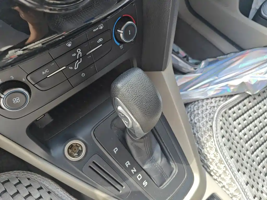 Ford Focus — миниатюра 15