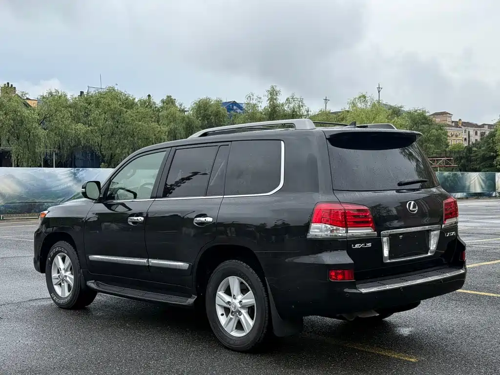 Lexus LX 2012 570