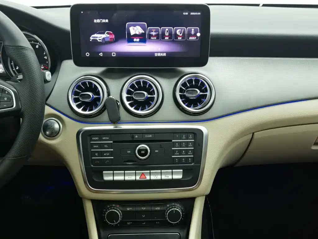 Mercedes-Benz CLA (Import) — миниатюра 12