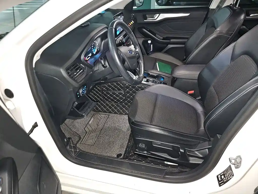 Ford Focus — миниатюра 17