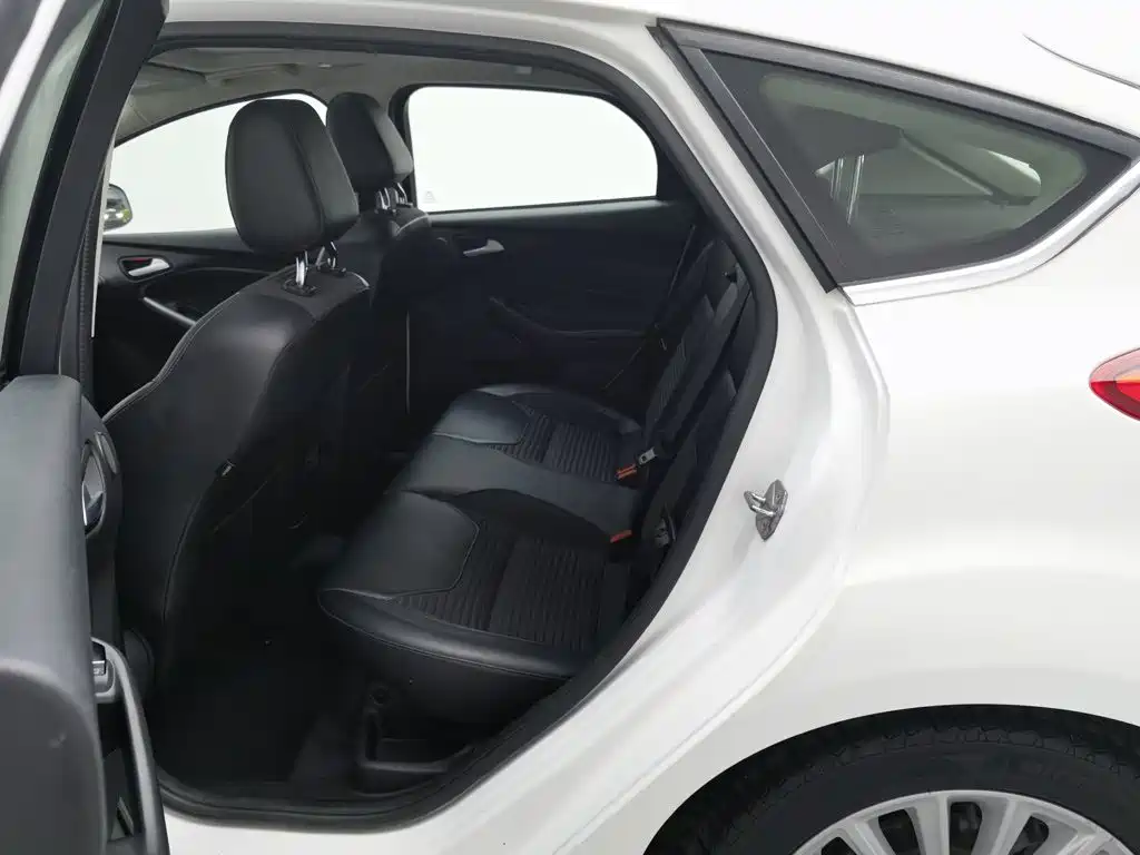 Ford Focus — миниатюра 15