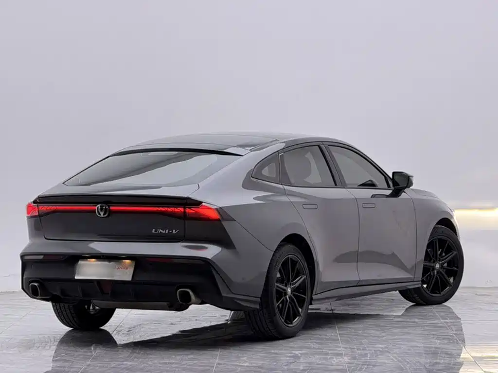 Changan UNI-V — миниатюра 13
