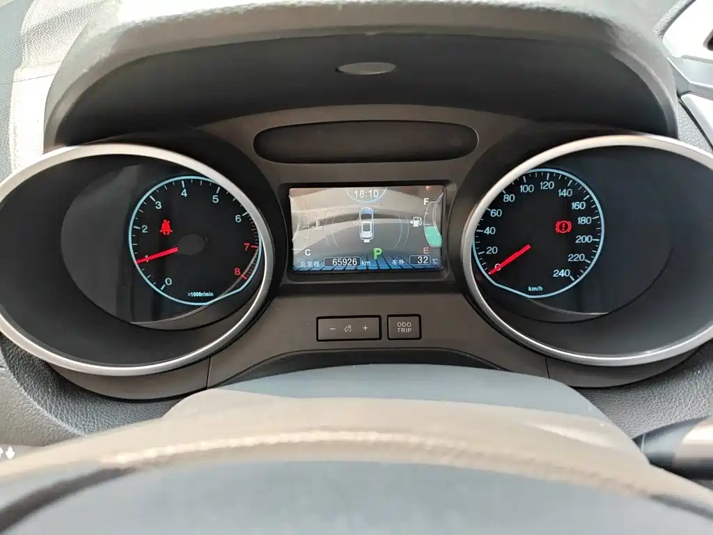 BYD Yuan — миниатюра 12