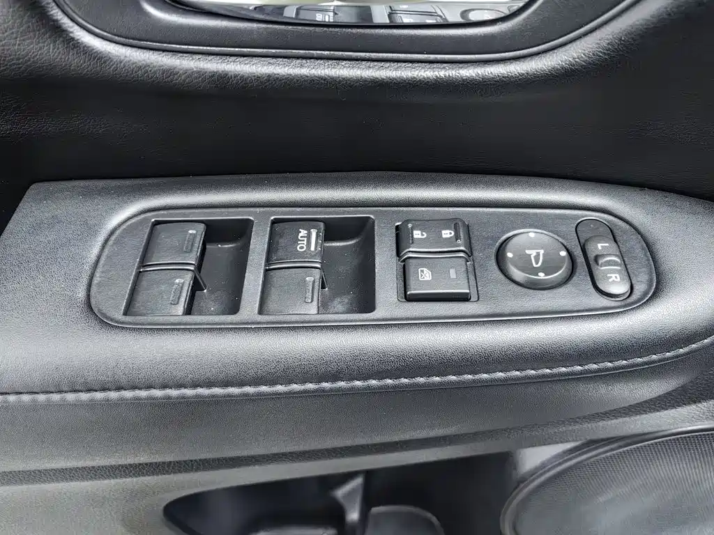 Honda Vezel — миниатюра 9