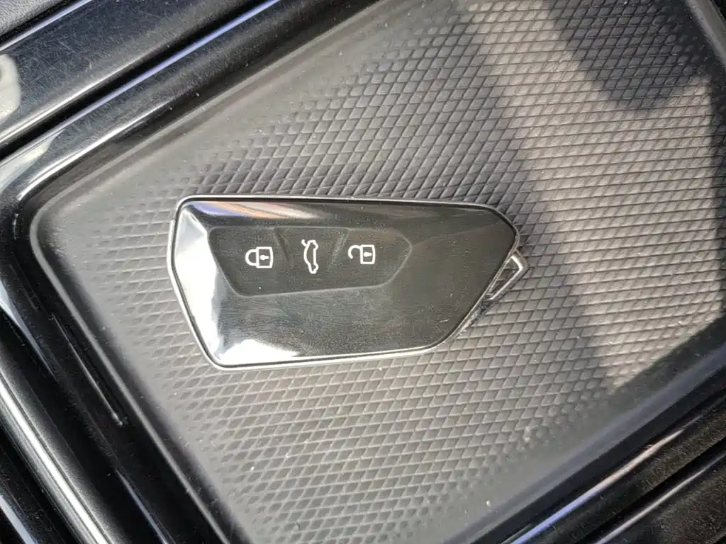 Volkswagen ID.4 Crozz — миниатюра 9