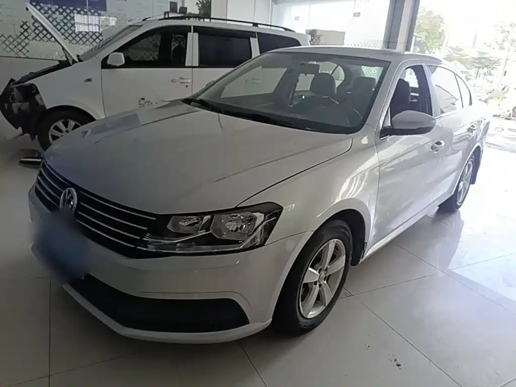 Volkswagen Lavida — миниатюра 2