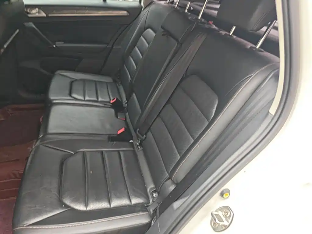 Volkswagen Golf Sportsvan — миниатюра 17