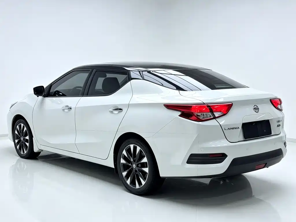 Nissan Bluebird — миниатюра 14