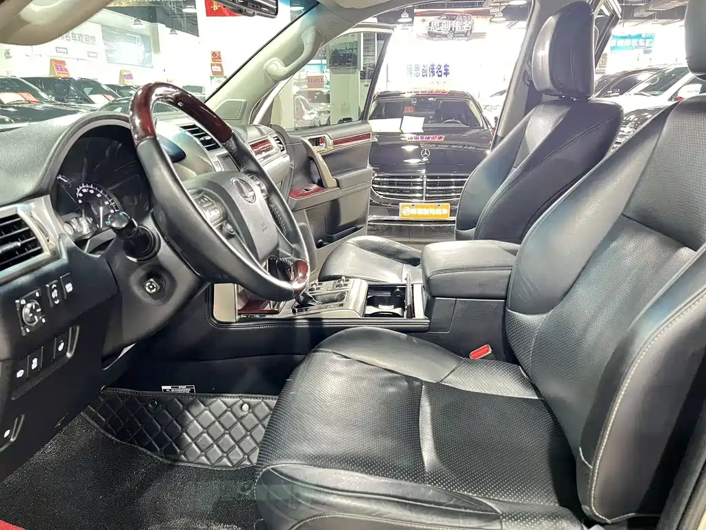 Lexus GX — миниатюра 4