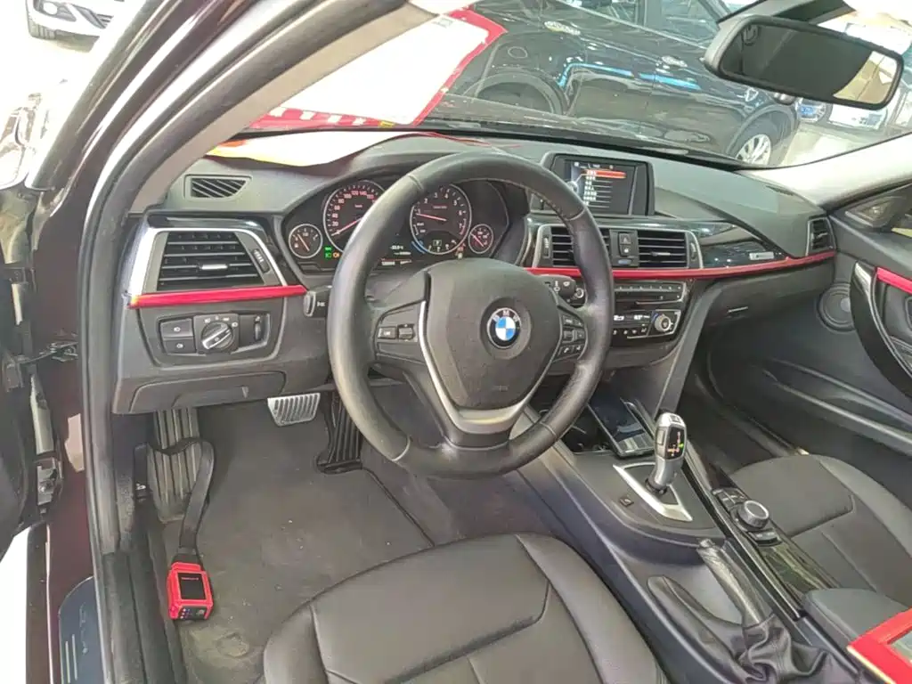 BMW 3 Series — миниатюра 10
