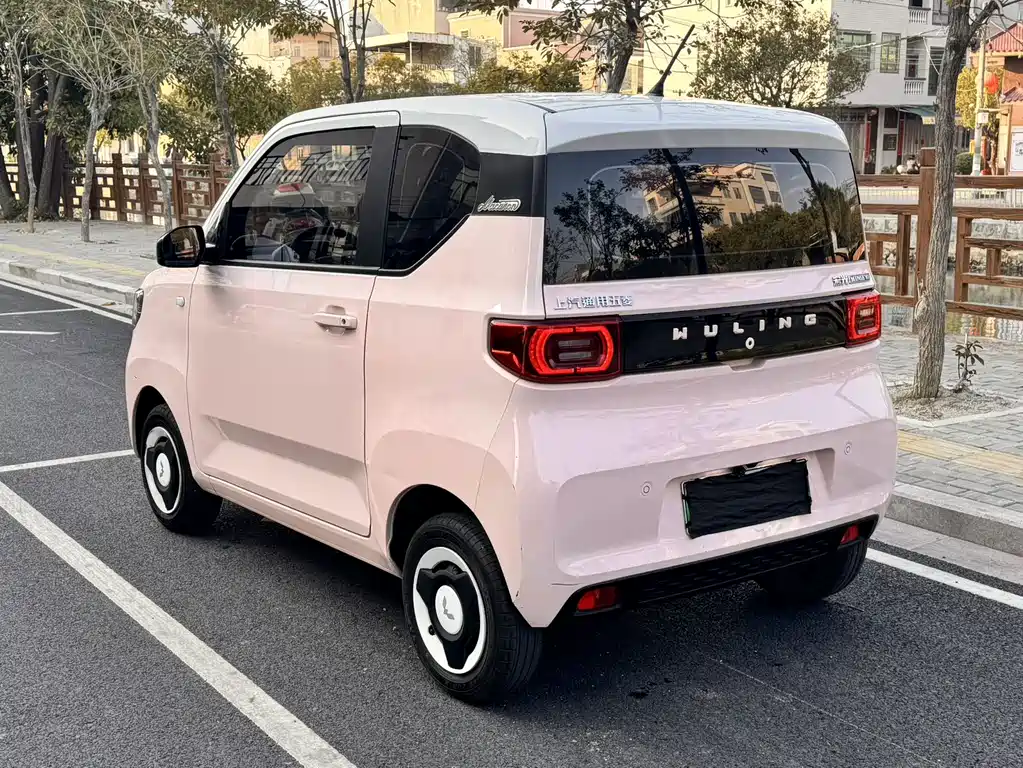Wuling MINIEV — миниатюра 5