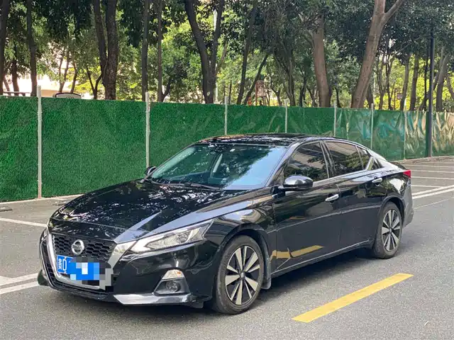 NISSAN TEANA 2022