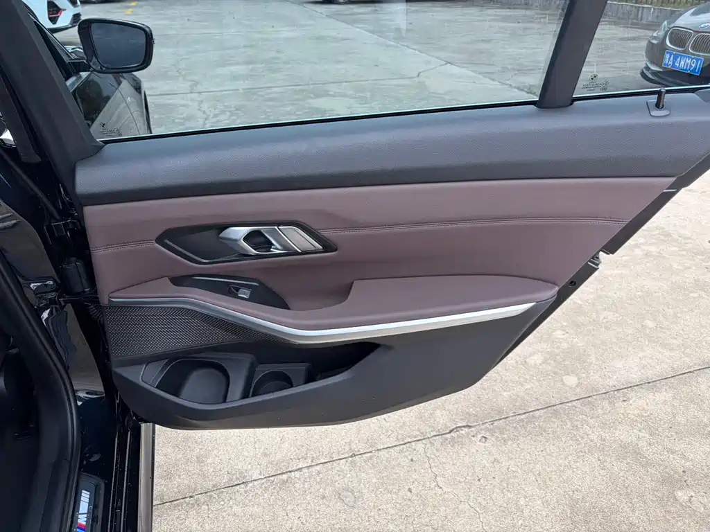 BMW 3 Series — миниатюра 18