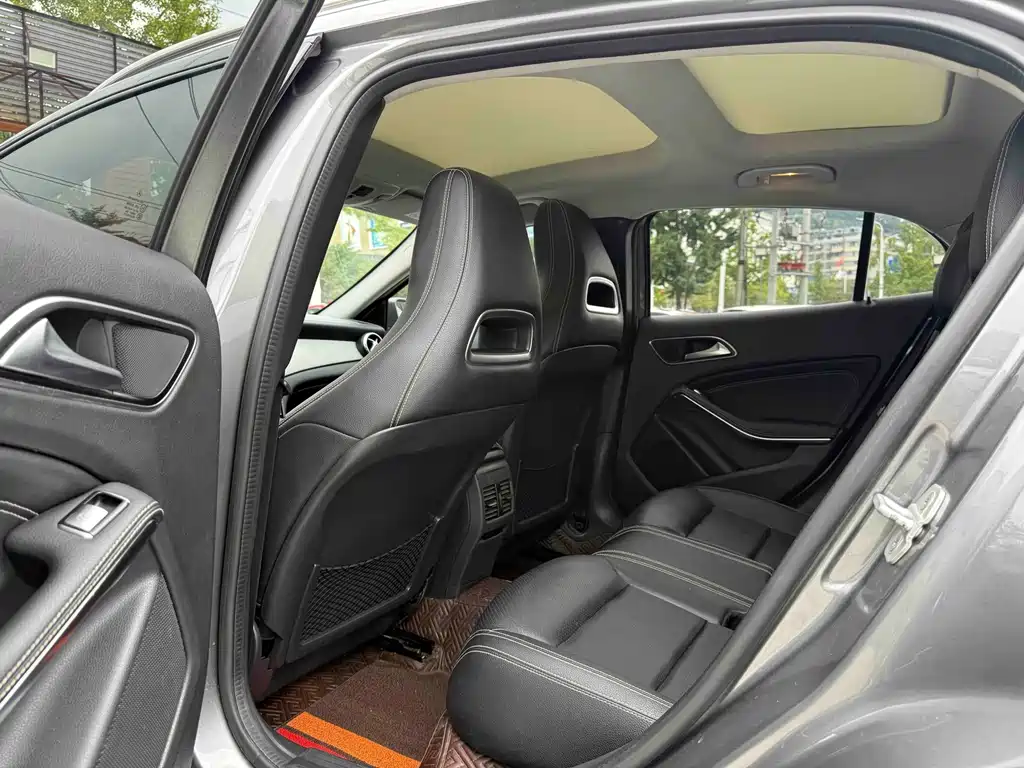 Mercedes-Benz GLA — миниатюра 6