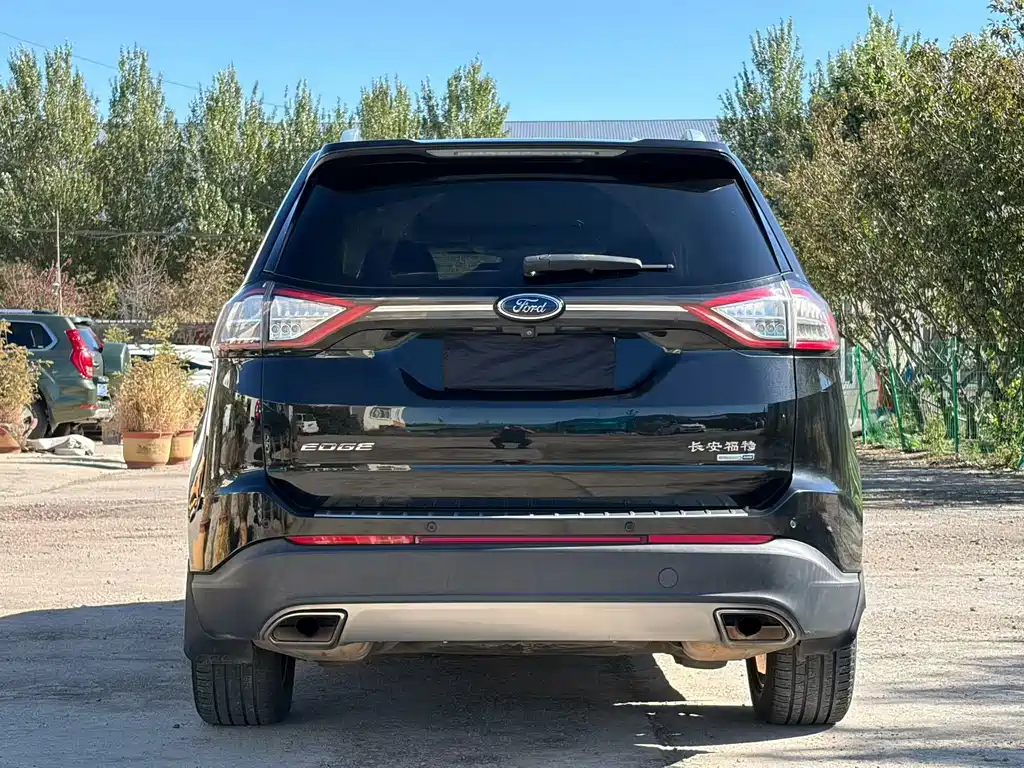 Ford Edge — миниатюра 4