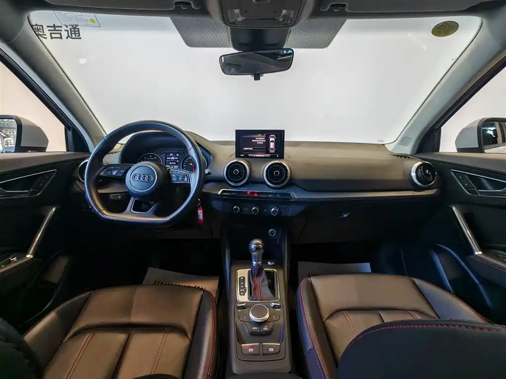Audi Q2L — миниатюра 12