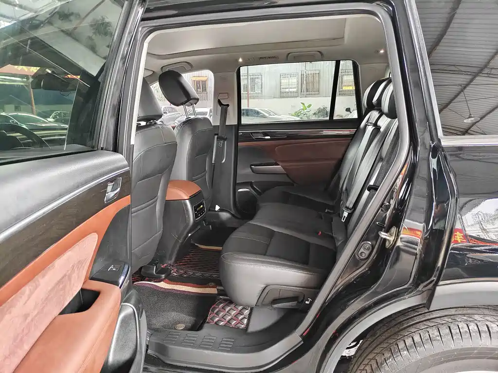 GAC Motor GS8 320T 2WD Luxury Connected Edition （ 7-seat ）, фото 6