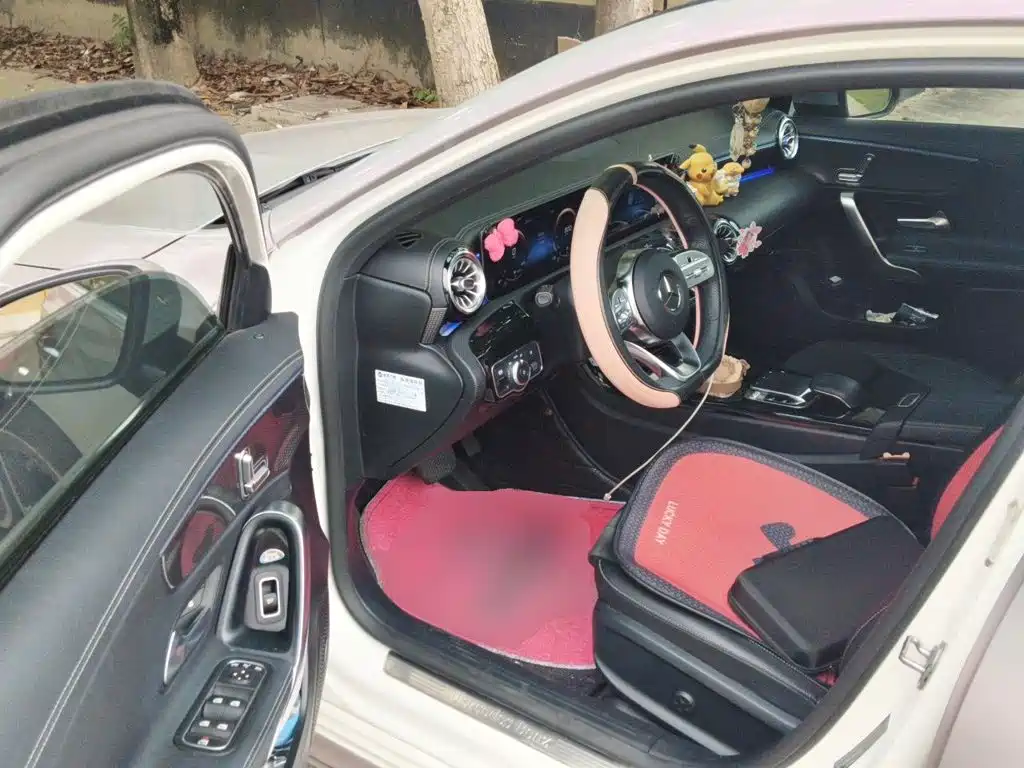 Mercedes-Benz A-Class — миниатюра 12