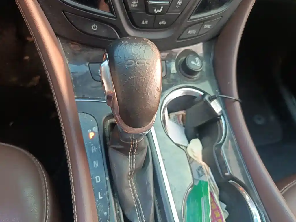 Buick Envision Plus — миниатюра 10