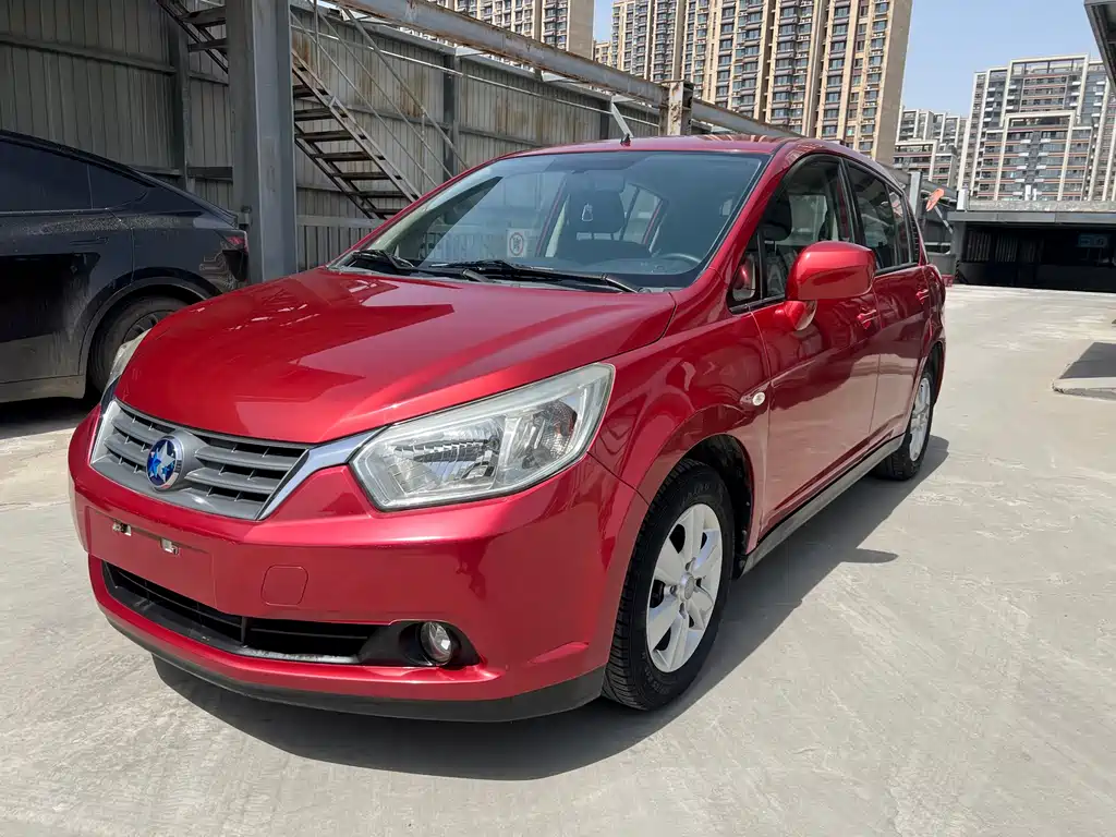Venucia R50 2014