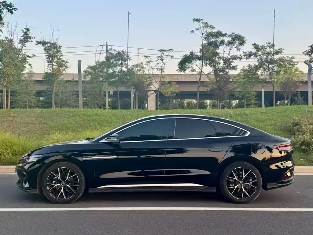BYD Han — миниатюра 3