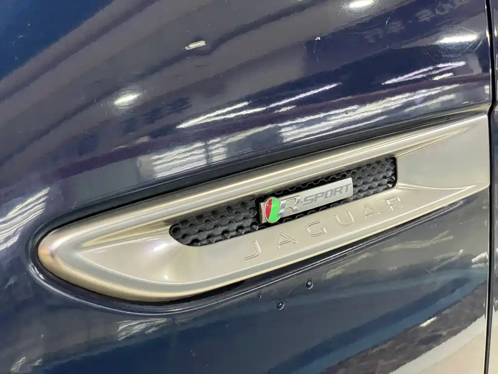 Jaguar F-PACE — миниатюра 15