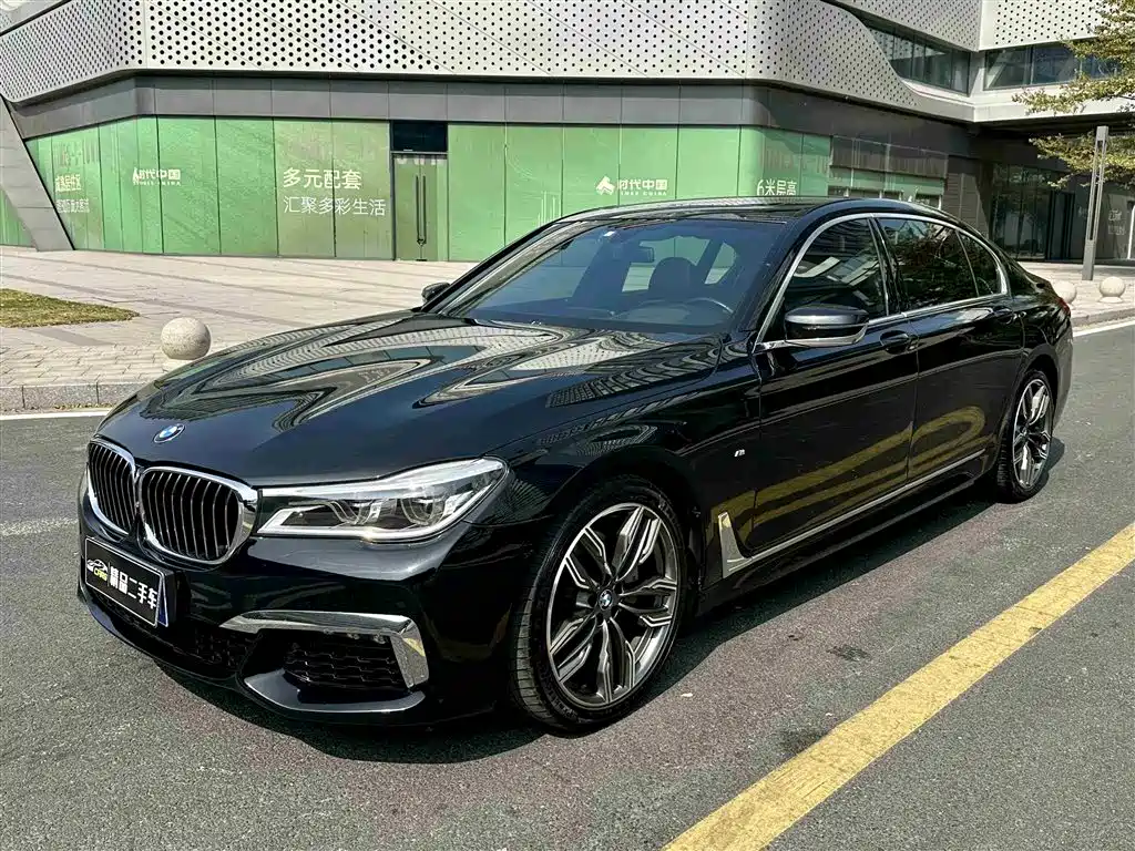 BMW 7 SERIES