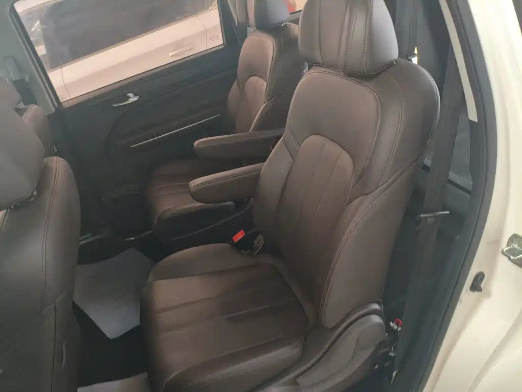 GAC Motor Trumpchi M6 — миниатюра 17