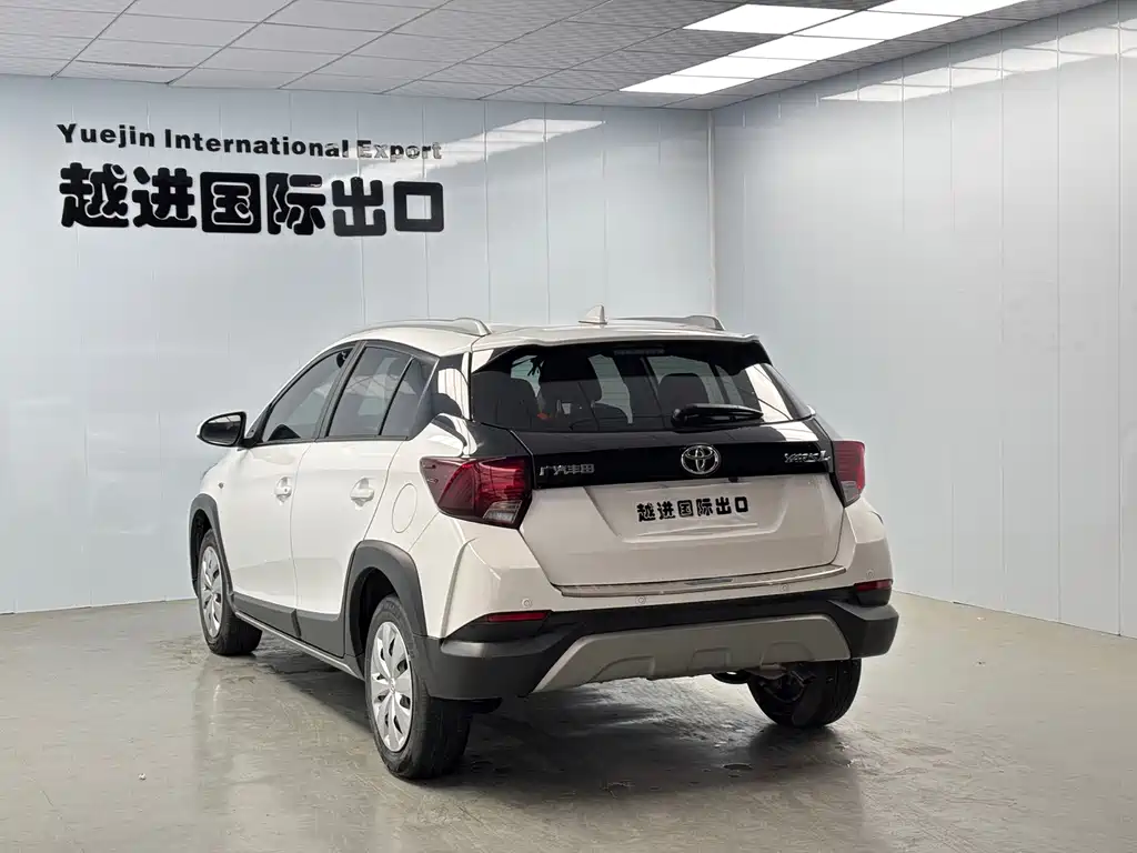 Toyota Yaris L — миниатюра 8