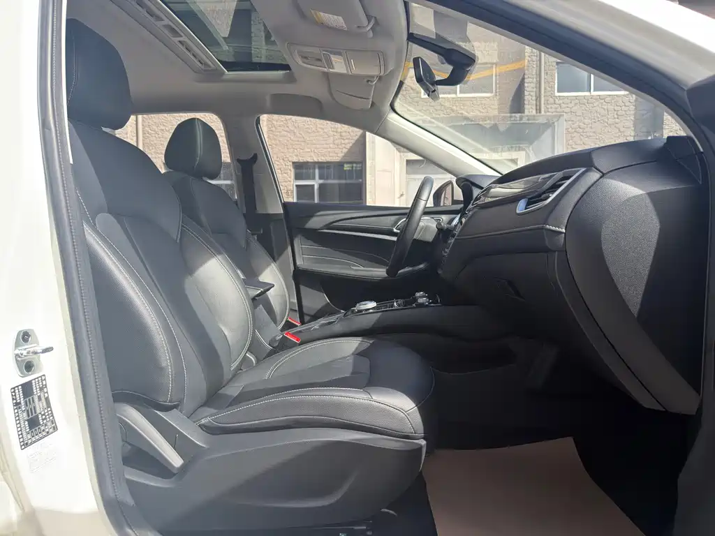 Roewe Ei5 — миниатюра 10