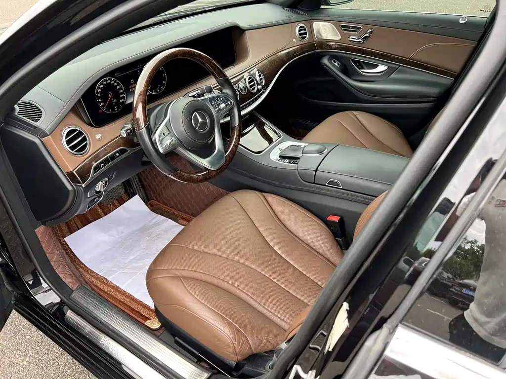 Mercedes-Benz S-Class — миниатюра 6