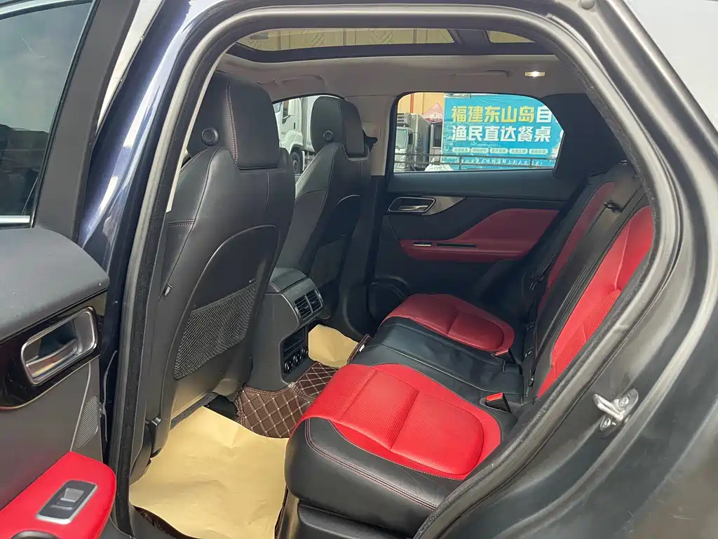 Jaguar F-PACE — миниатюра 10