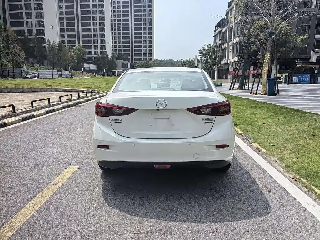 MAZDA 3 ANGKESAILA
