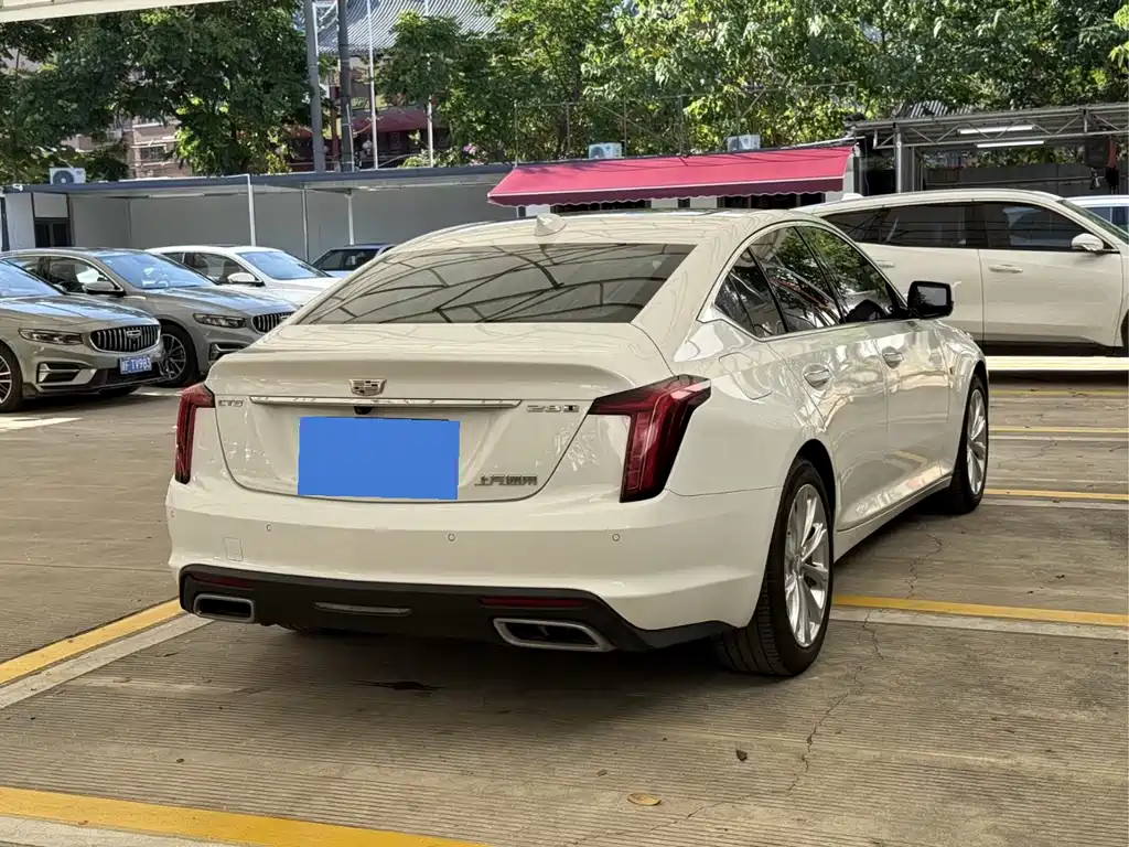 CADILLAC CT4