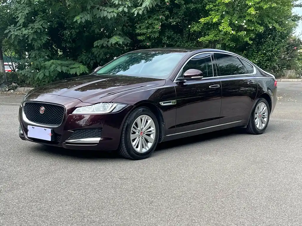 Jaguar XFL