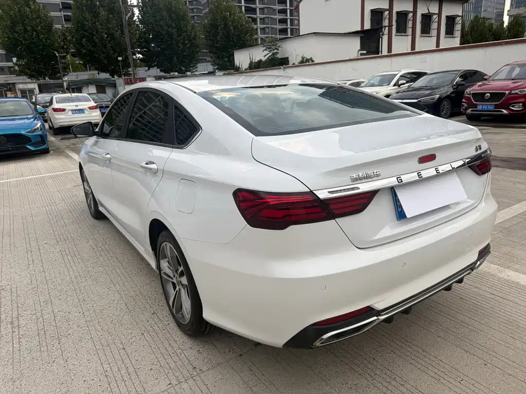 Geely Binrui — миниатюра 12